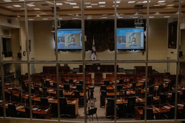 Aprueban en tercer debate el proyecto ley que incentiva con un día libre a los servidores públicos que donen sangre