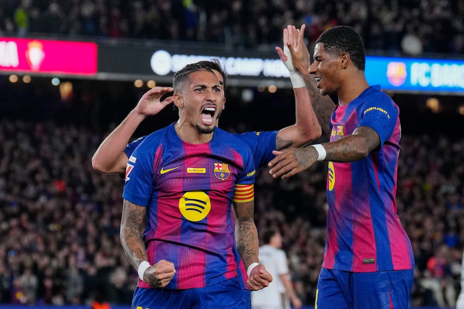 Un doblete de Raphinha hace más líder al Barça