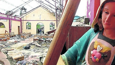 Colombia exhuma 57 cuerpos de una masacre cometida por las FARC en 2002
