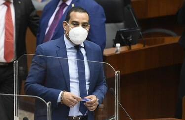 Asamblea rechaza los informes de minoría y se declara en sesión permanente hasta aprobar las reformas electorales