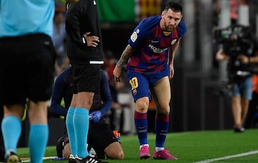 Messi abandona la cancha por un problema en el muslo izquierdo