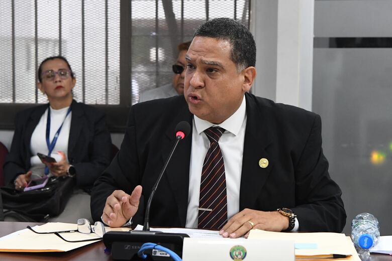 El nepotismo sigue enquistado en la Unachi: 200 personas investigadas por esta práctica 