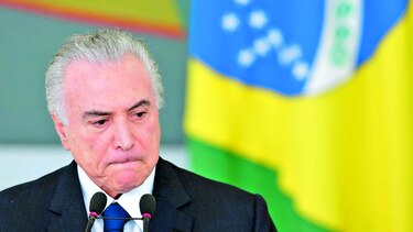 Testimonios amenazan presidencia de Temer