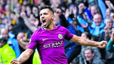 Triplete de Agüero y el Manchester City volvió a arrollar