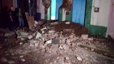 Aumentan a 32 los muertos por el sismo de 8.2 grados en México