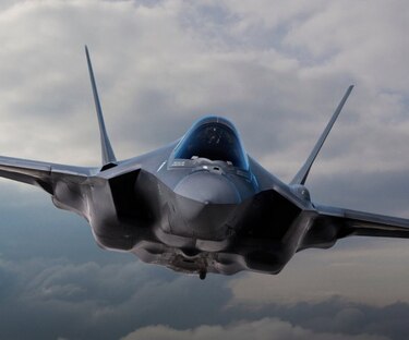 Las Fuerzas Armadas de Estados Unidos encuentran los restos de un caza F-35 que sufrió un accidente