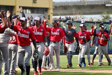 Panamá supera 2-0 a Italia y suma su segunda victoria en el Clásico Mundial