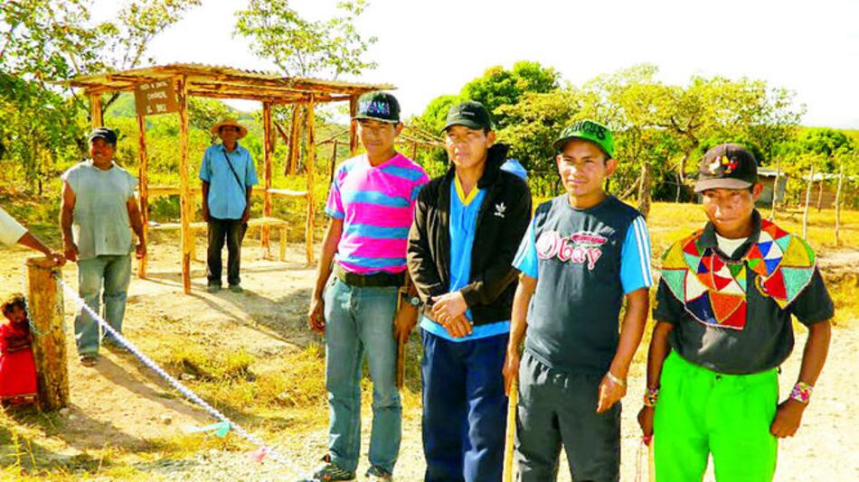 Indígenas instalan garitas para cobrar peaje