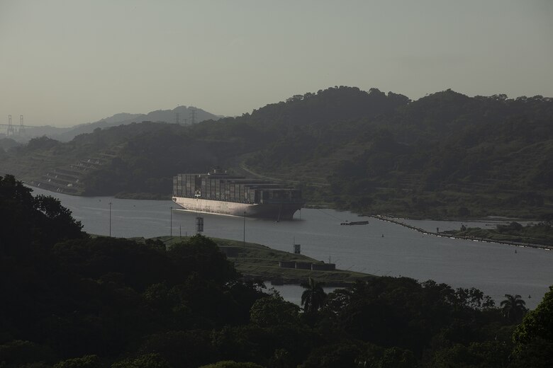 ‘Los chinos no están manejando el Canal de Panamá’: editora del Wall Street Journal sobre declaraciones de Trump