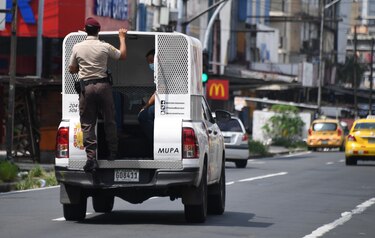 Alcaldía de Panamá comprará armas y municiones