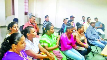 MEF adeuda cinco meses de salario a 180 celadores de fincas