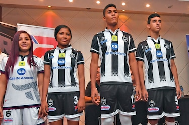 Tauro FC presenta sus nuevos colores para el Apertura