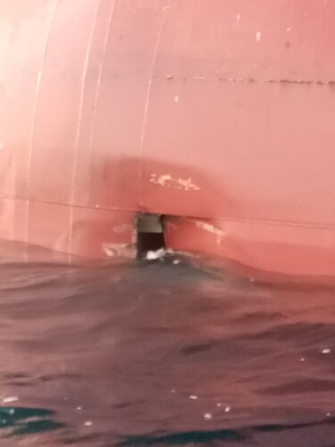 Buque choca con estructura de muelle de Petroterminales de Panamá
