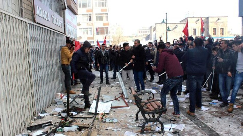 Cerca de 14 soldados muertos en un atentado en el centro de Turquía