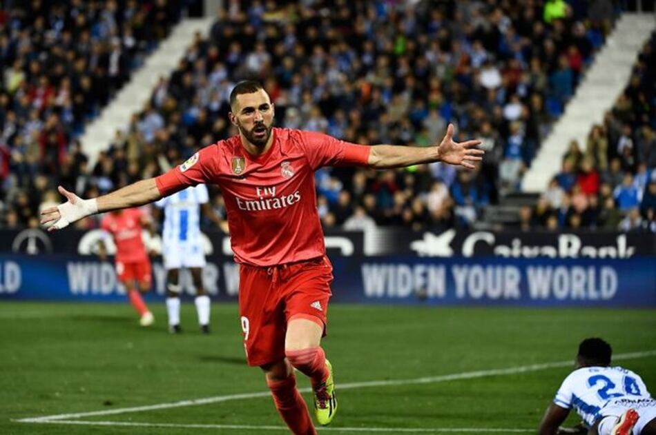 Benzema salva al Madrid de nueva derrota en la Liga de España