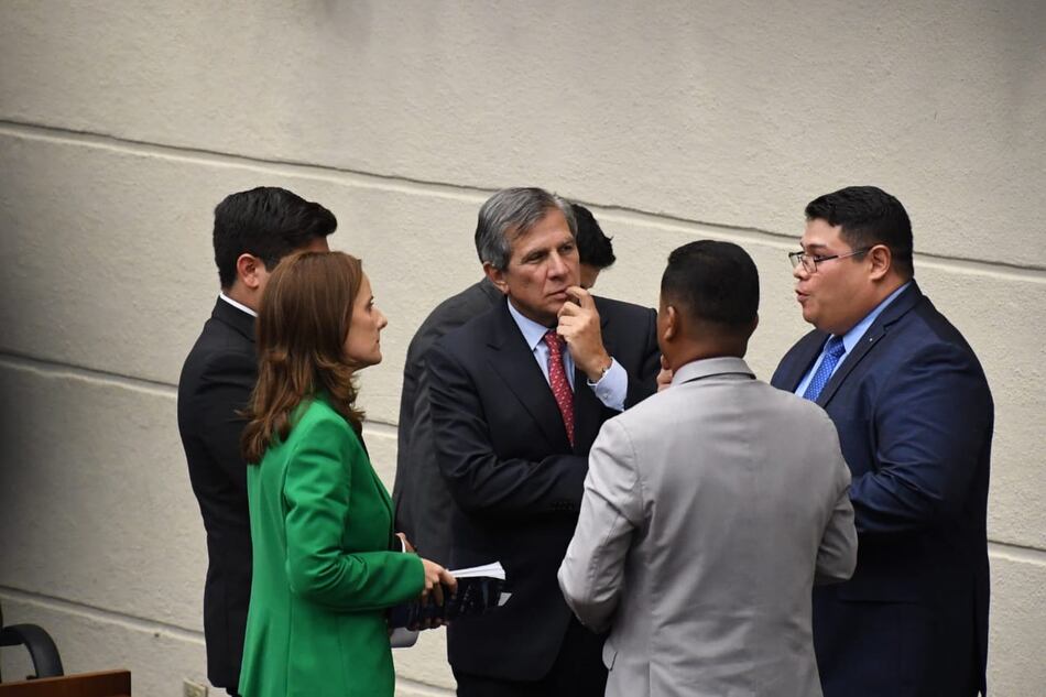 Llegan a la Asamblea las primeras propuestas de reformas a su Reglamento Interno 