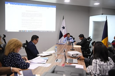 Becas y auxilios económicos del Ifarhu: proponen publicar nombres de beneficiarios y tutores