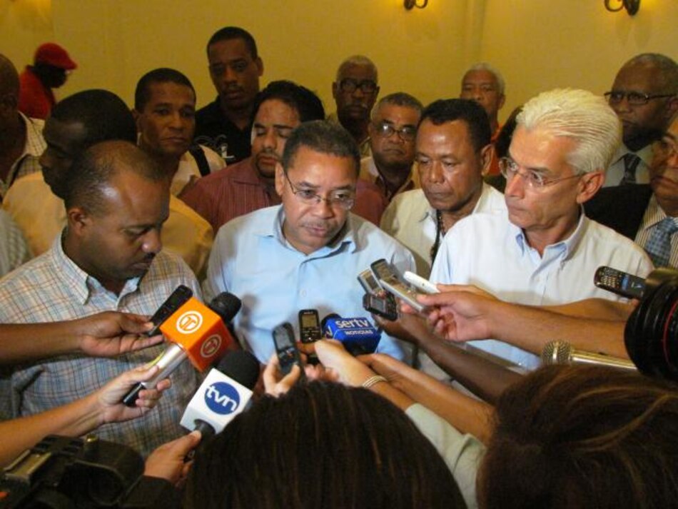 Aplazan sexta jornada del diálogo por Colón, a solicitud del Gobierno