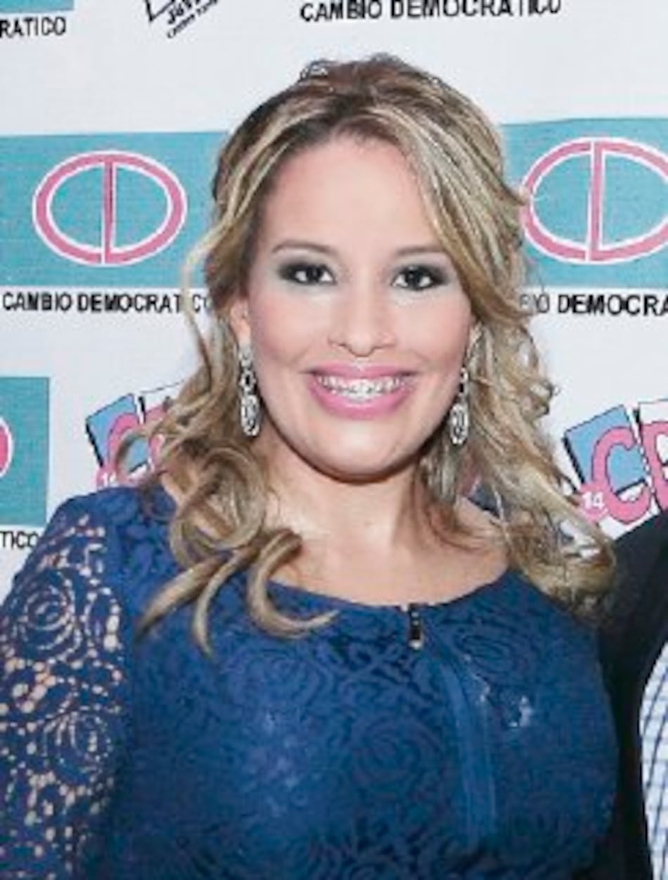 Recursos estatales en proselitismo: María Cristina González intenta frenar detención