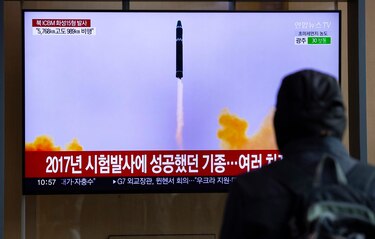 Corea del Sur y Estados Unidos replican a Pionyang con maniobras de bombarderos B-1