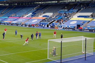 Chelsea y Man U logran los últimos boletos a Champions League