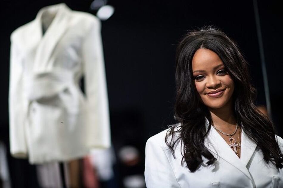 Rihanna inaugura su tienda de moda de LVMH en París