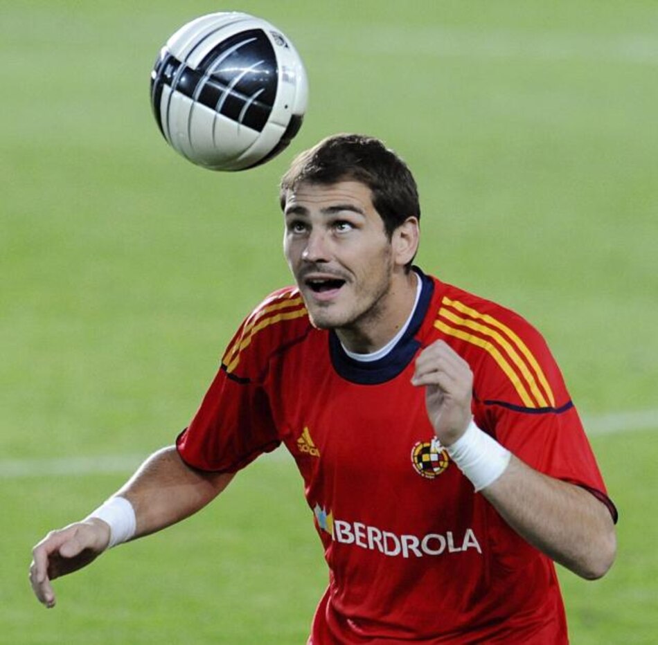 Iker Casillas tiene ya su propia avenida en Móstoles