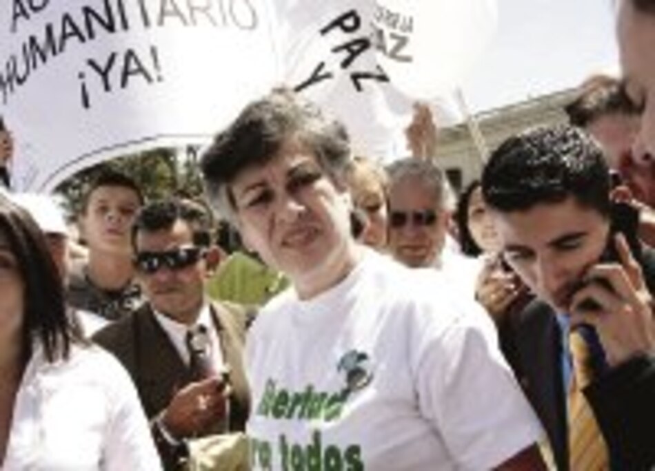 González relata su cautiverio y le da ánimos a los secuestrados