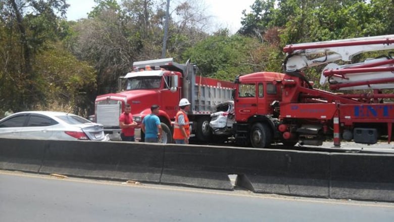 Accidente múltiple en la vía entre Howard y Loma Cová deja cinco heridos