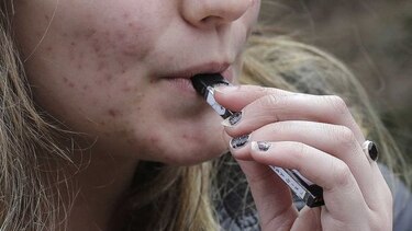 Aumenta uso de cigarillos electrónicos entre jóvenes de Estados Unidos