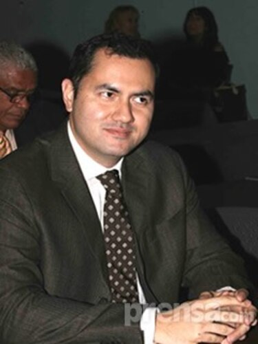 Comisión de Credenciales ratifica a Ho Fernández
