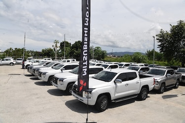 Excel Panamá hace entrega de flota Mitsubishi a Inter Marketing Inc.
