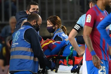 Ronald Araujo, del Barcelona FC, salió del hospital