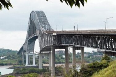 Millonaria deuda en el Ministerio de Obras Públicas