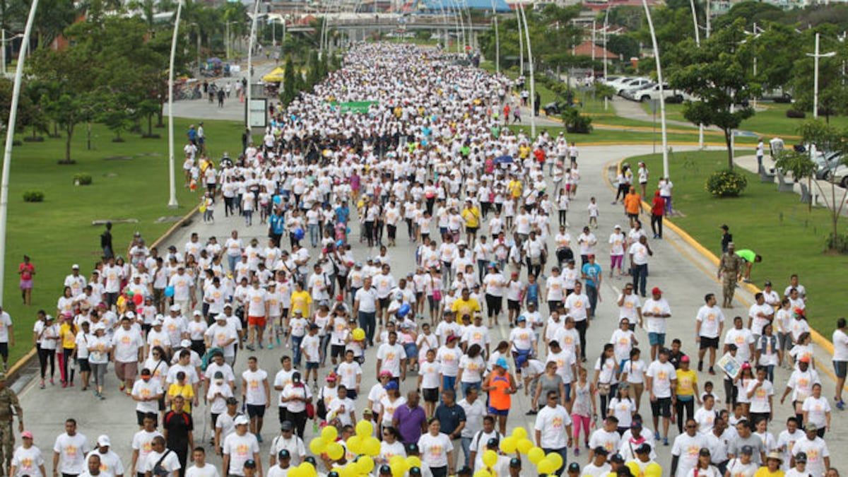 10 ciudades caminaron en apoyo a los pacientes con cáncer