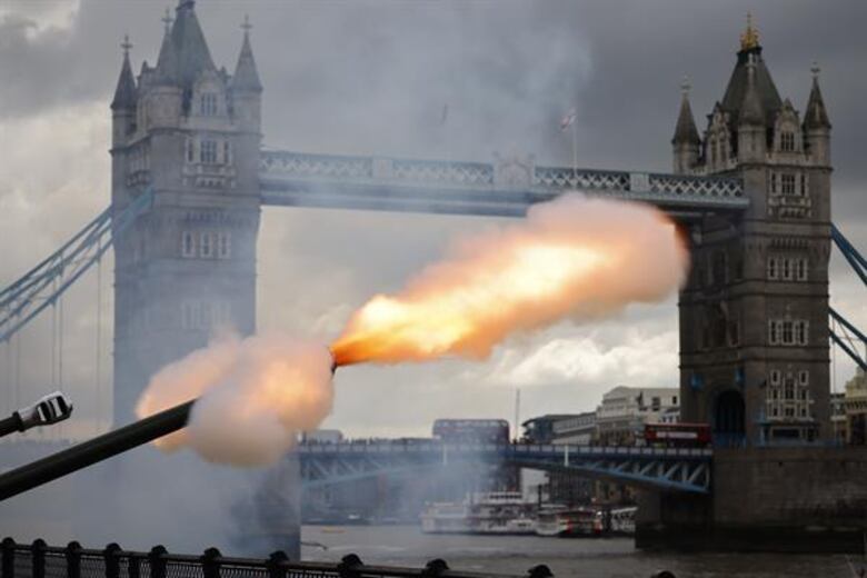 Las imágenes del día en que Carlos III fue proclamado nuevo rey