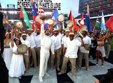 Congresistas republicanos piden a la FCC multar y ‘encerrar’ a Bad Bunny por el Super Bowl