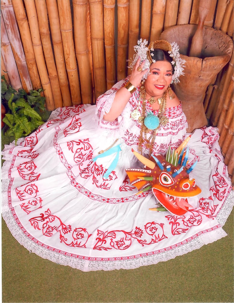 Maribel Gordón, entre la izquierda, el Suntracs y la academia