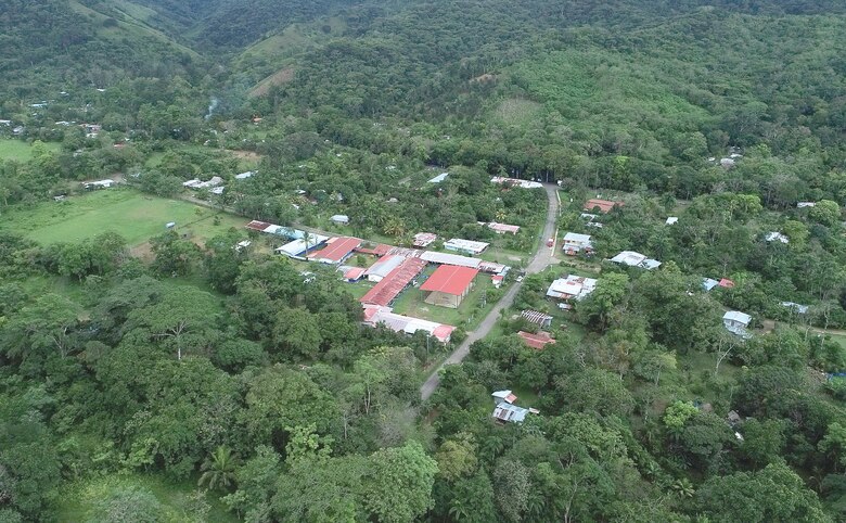 Hermano de la diputada Yanibel Ábrego y alcalde de Capira recibieron lotes gratuitos