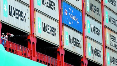 Total compra negocio a Moller-Maersk
