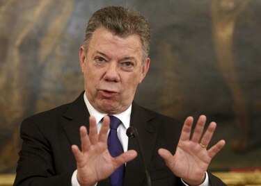 Santos suspende diálogos de paz con ELN tras atentados en Colombia