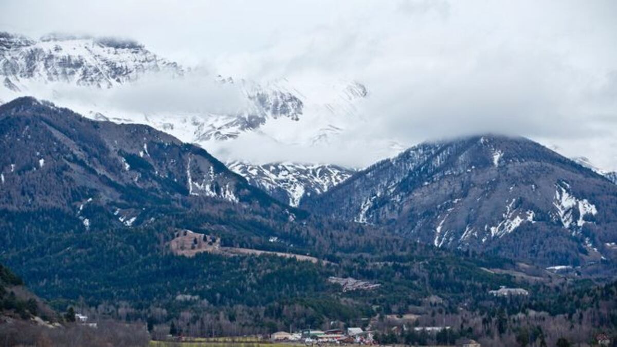 Fiscal: Copiloto de Germanwings inició descenso intencionado