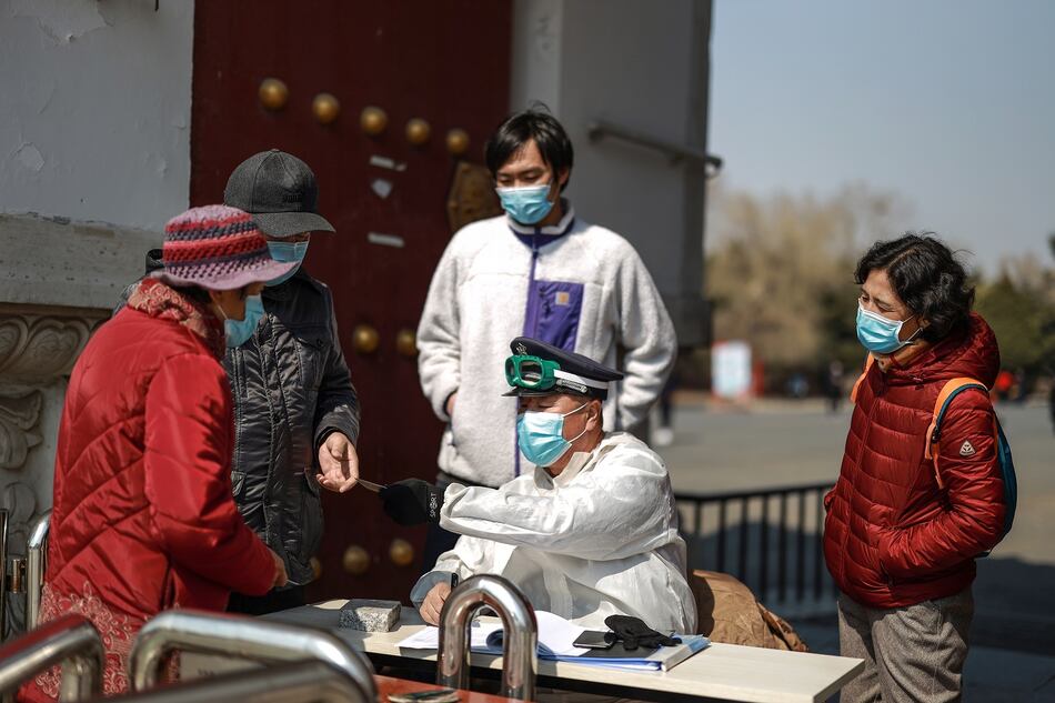 China prueba una vacuna al nuevo coronavirus con una centena de voluntarios