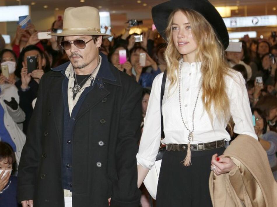 La mujer de Johnny Depp será  juzgada por introducir ilegalmente dos perros en Australia