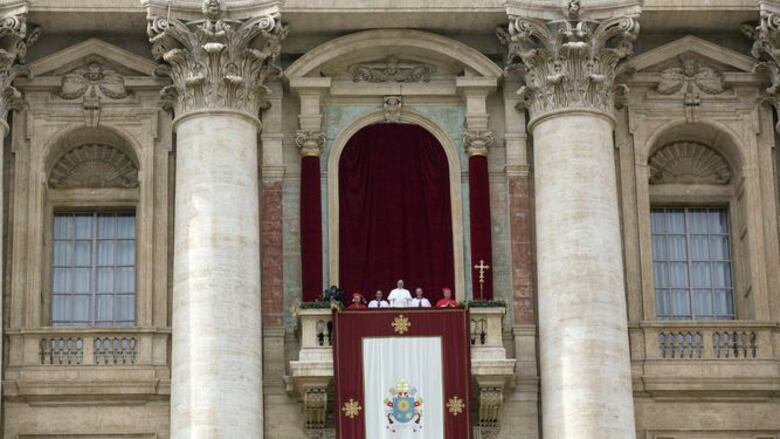 Papa condena la ‘persecución brutal’ a minorías y la violencia contra niños