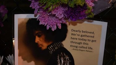 Autoridades tratan de esclarecer motivos de la muerte de Prince