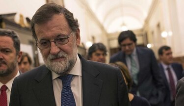 Rajoy destituye al presidente de Cataluña y convoca elecciones