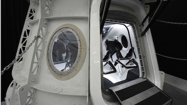 SpaceX revela detalles sobre primer viaje privado a la Luna