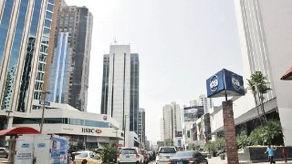 Patrimonio de bancos subió 10%