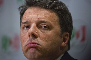 Matteo Renzi renuncia como líder de partido tras derrota electoral